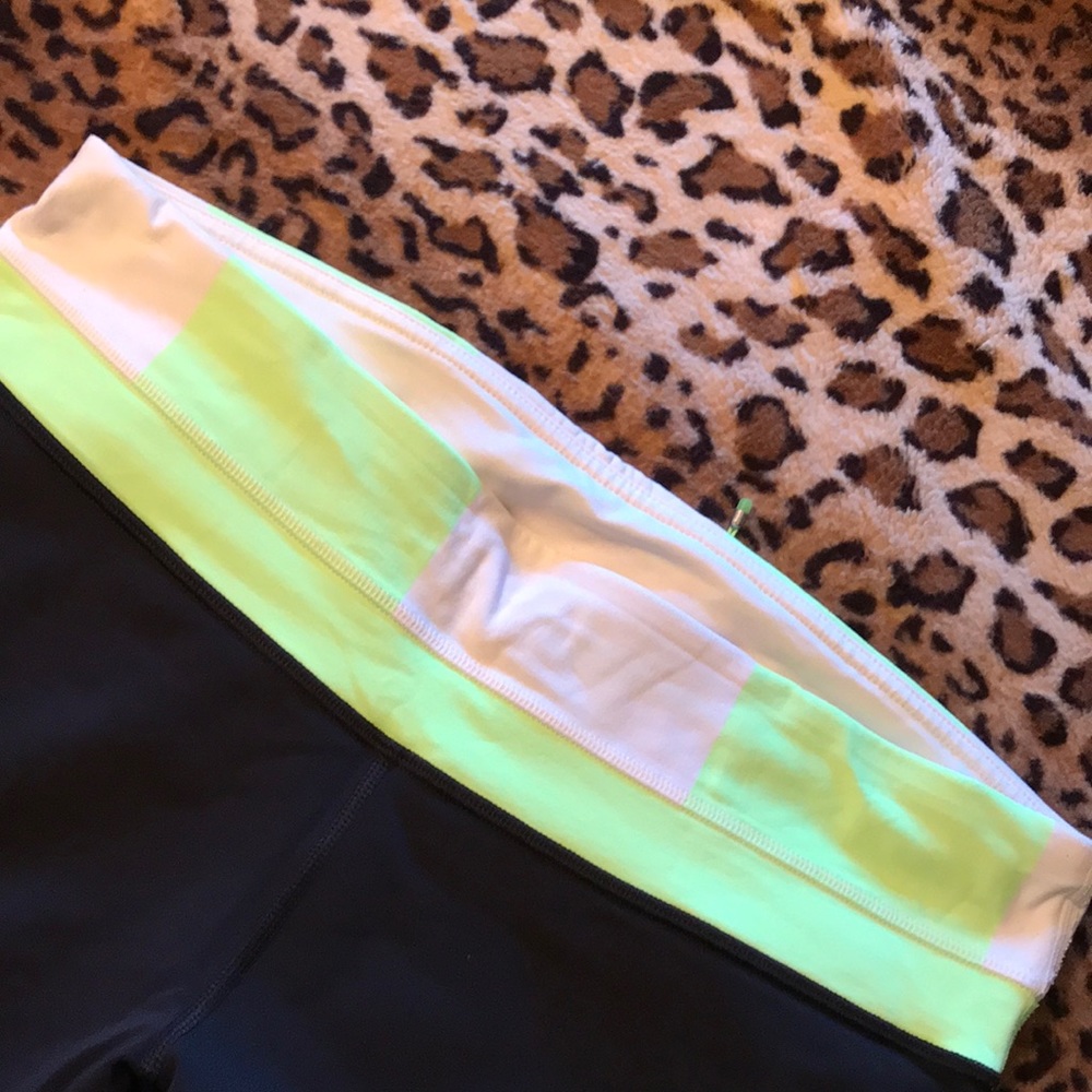 Lululemon Crops - Picture 2 of 3